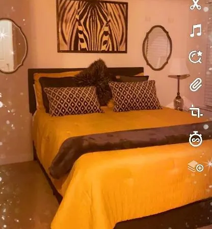 Luxury Comfy Townhome-2