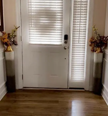 Luxury Comfy Townhome-3