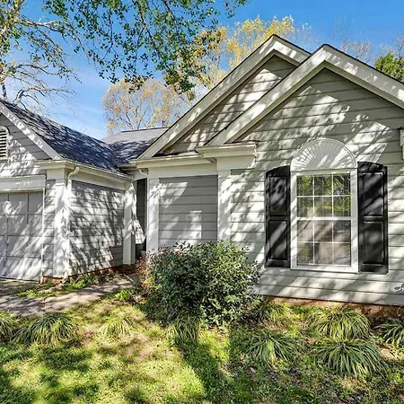 3Br 2Bath Home-Near Airport-Carowinds-Lake Wylie-2